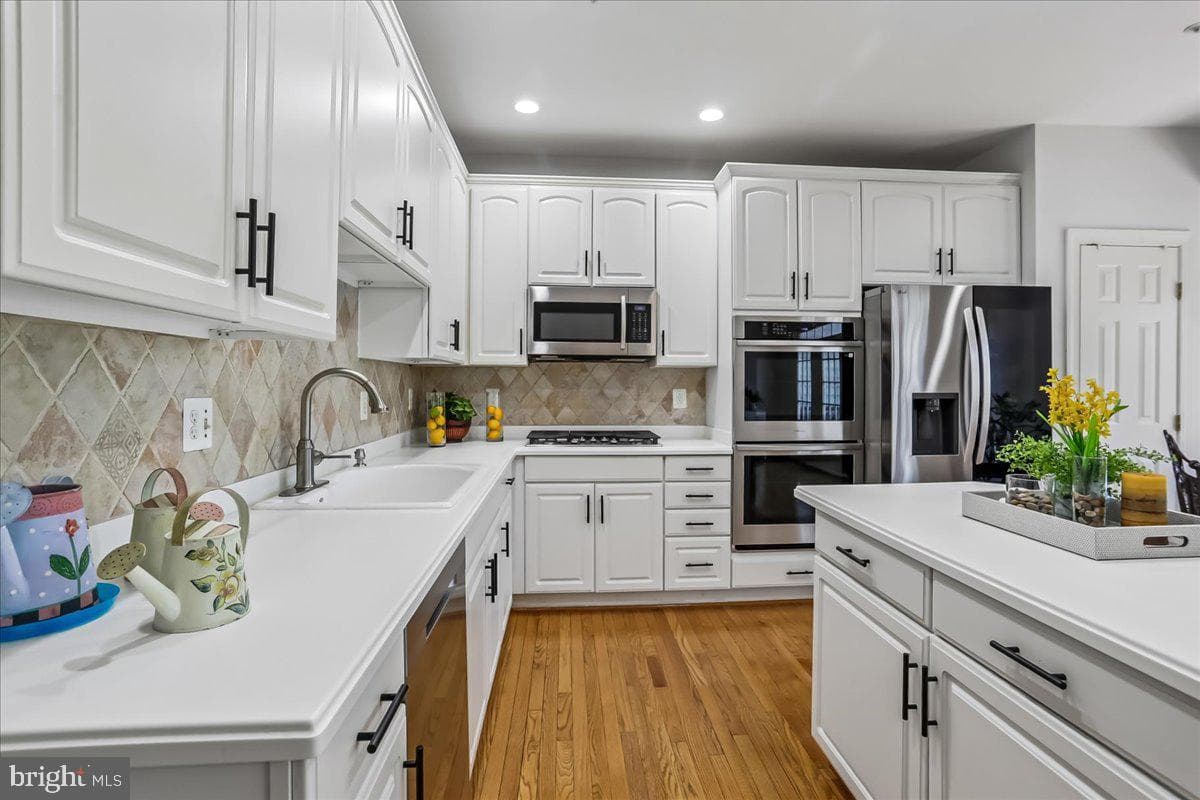 10407 Dalebrooke Lane photo 16