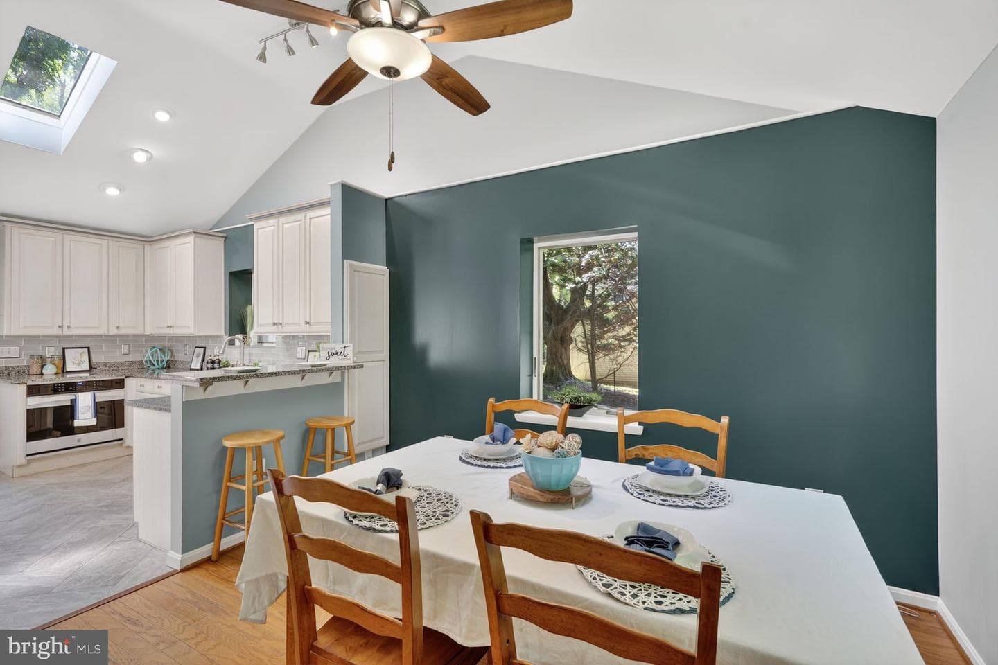 1530 Murphy Lane photo 6