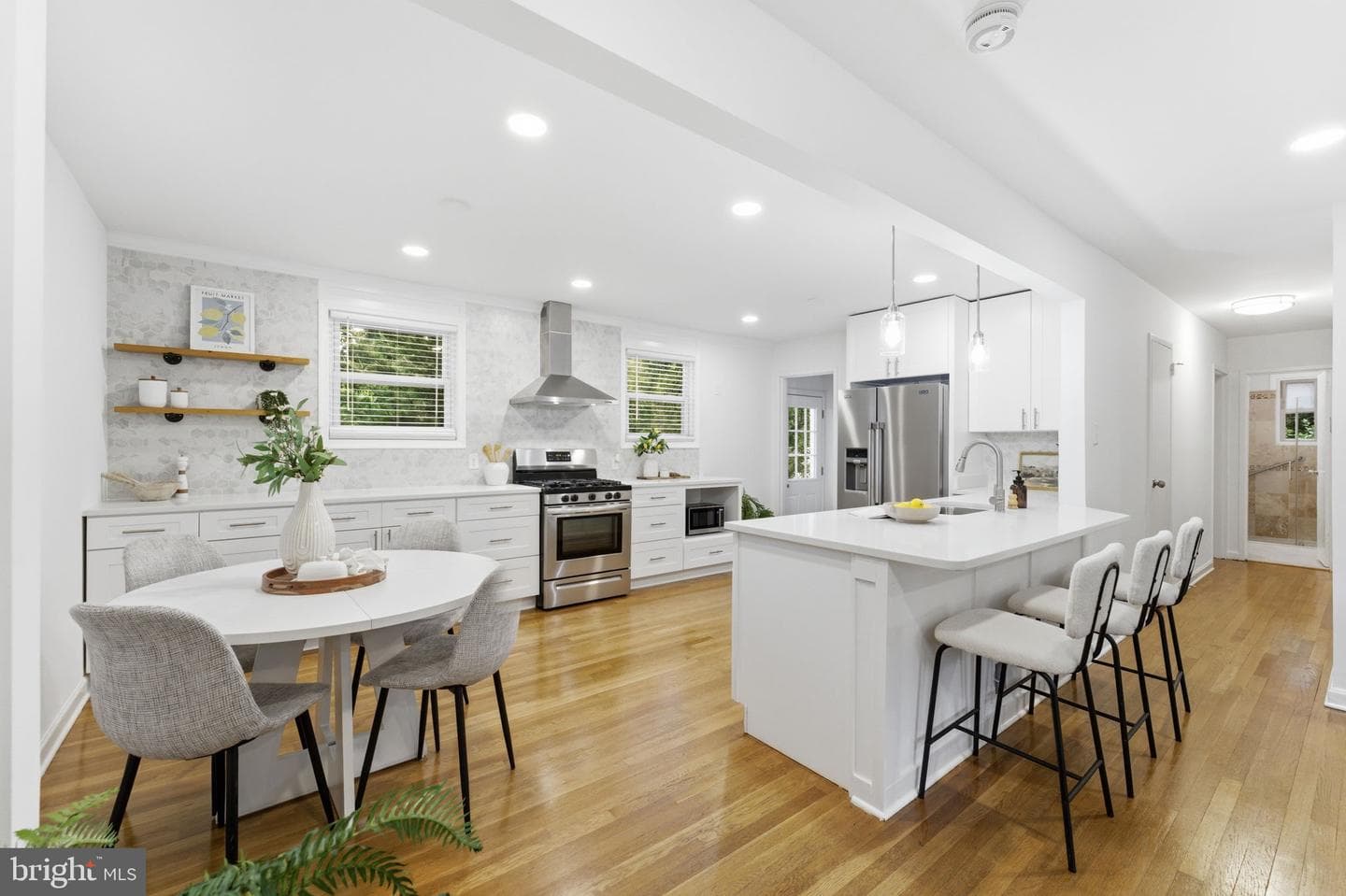 10811 Tenbrook Court photo 4