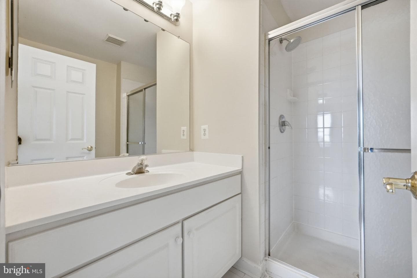 404 King Farm Boulevard #40406 photo 17