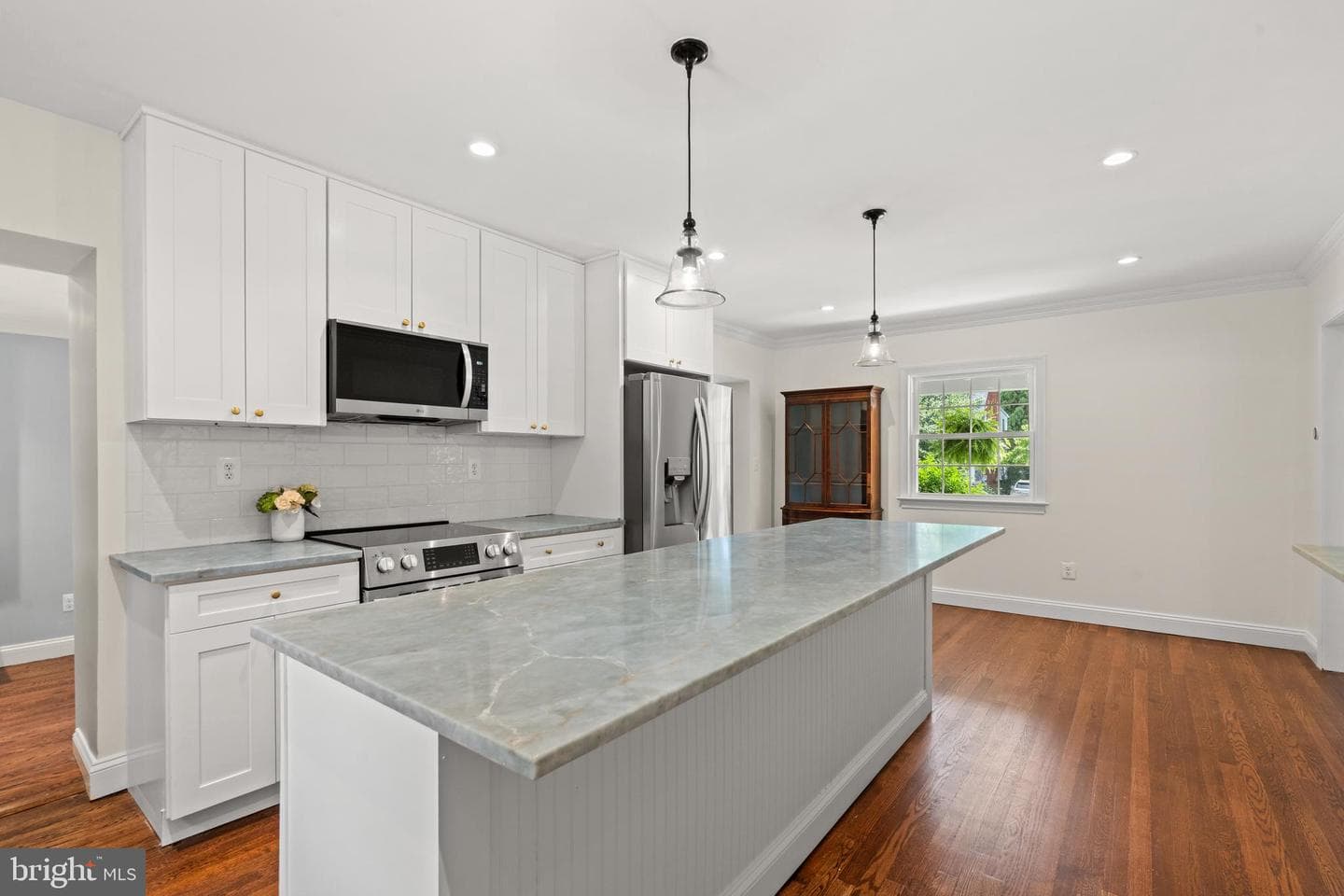 10208 Edgewood Avenue photo 13