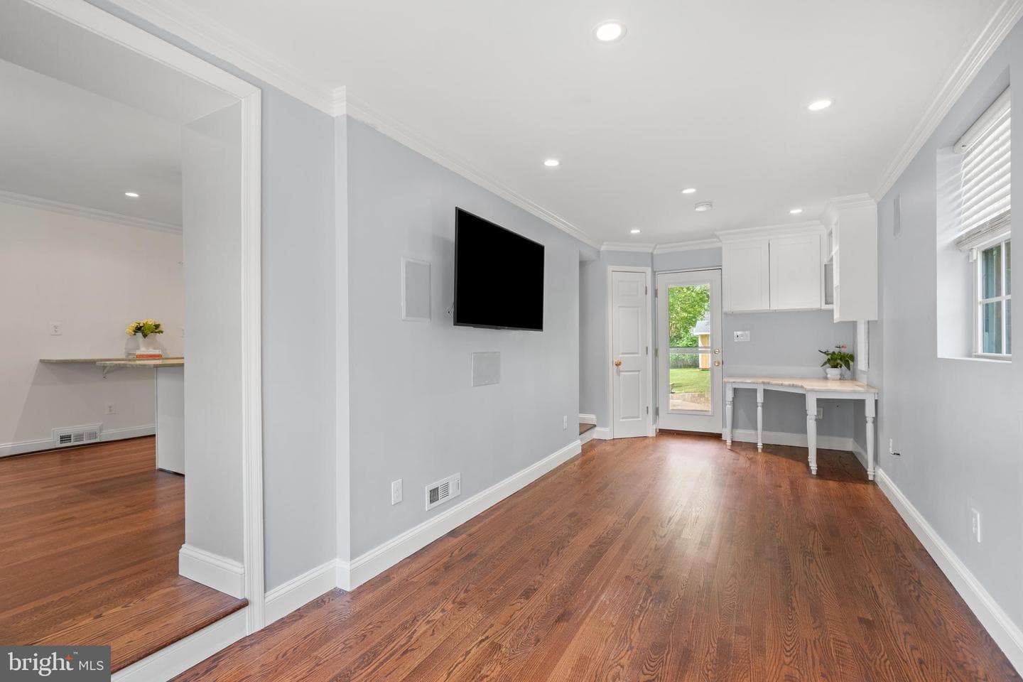 10208 Edgewood Avenue photo 16
