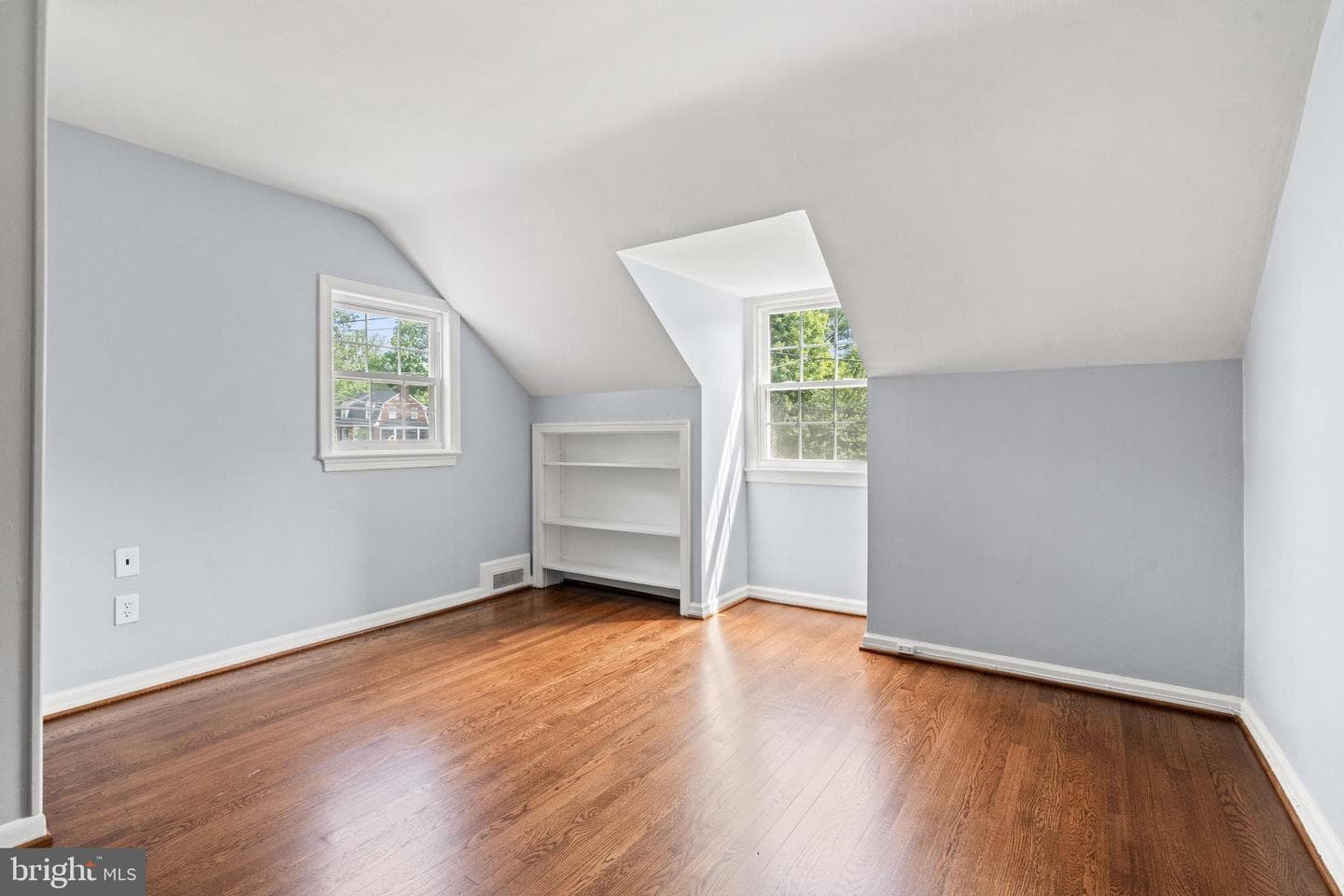 10208 Edgewood Avenue photo 22