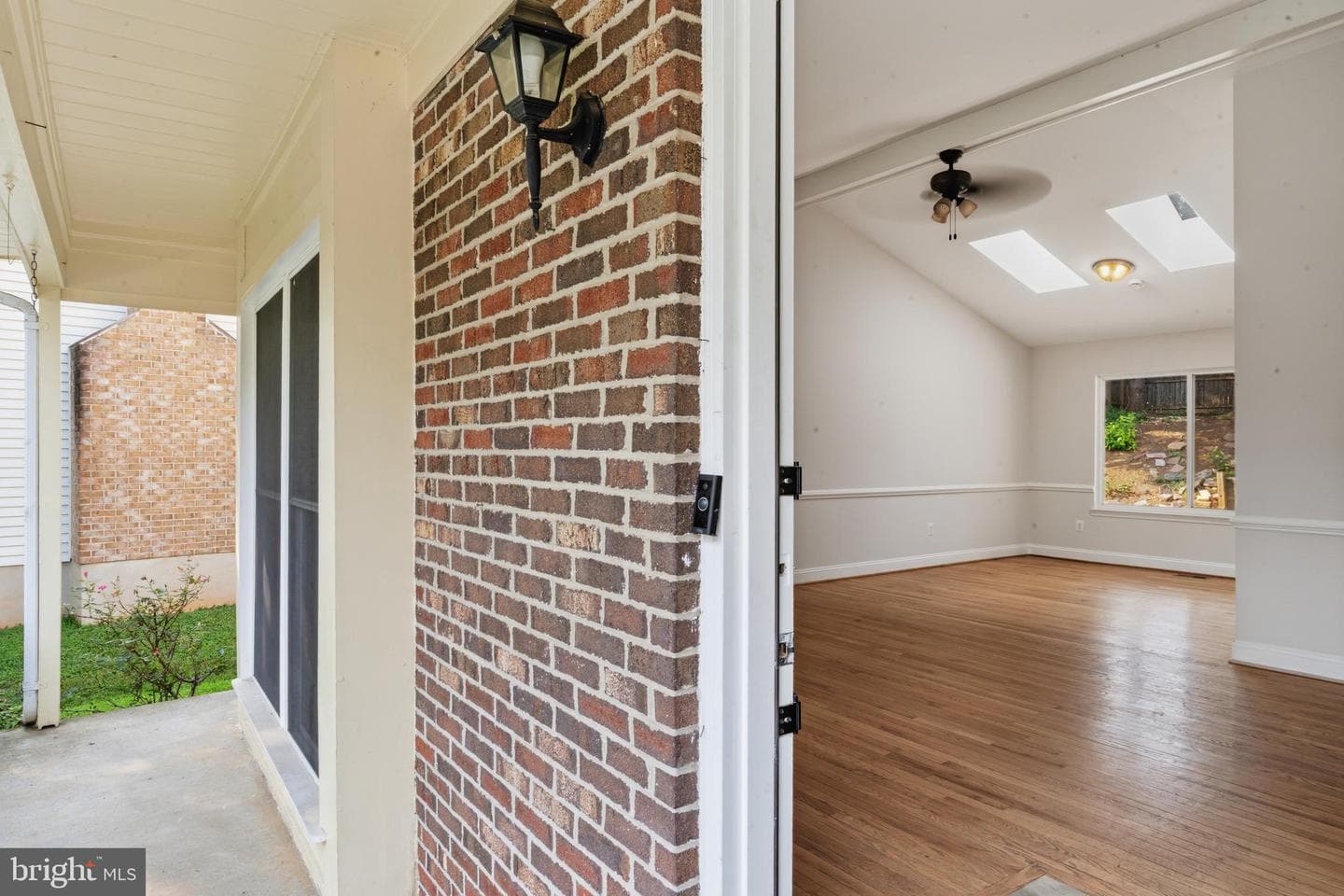 19044 Mcfarlin Drive photo 5