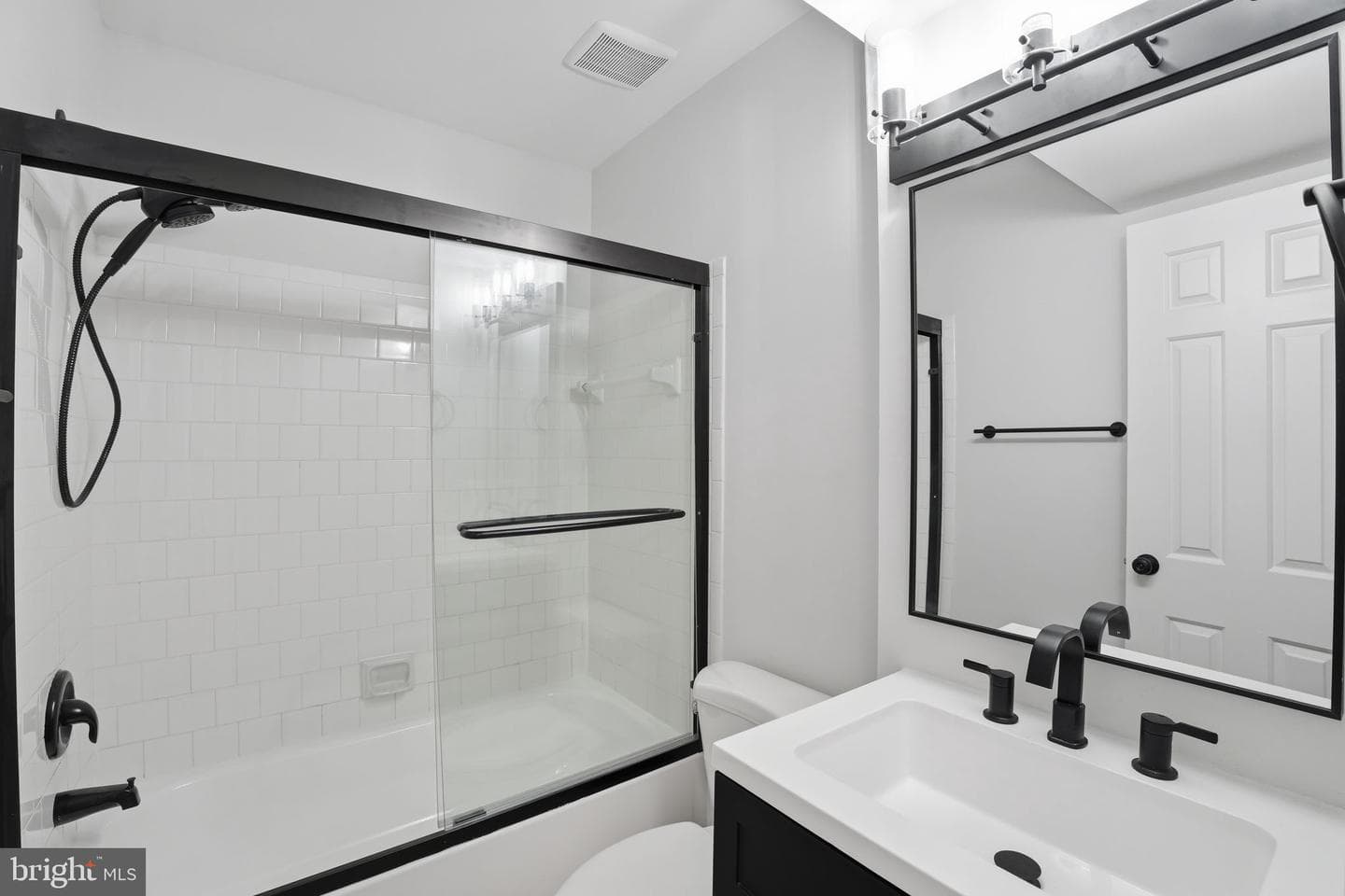 1026 Travis Lane photo 30