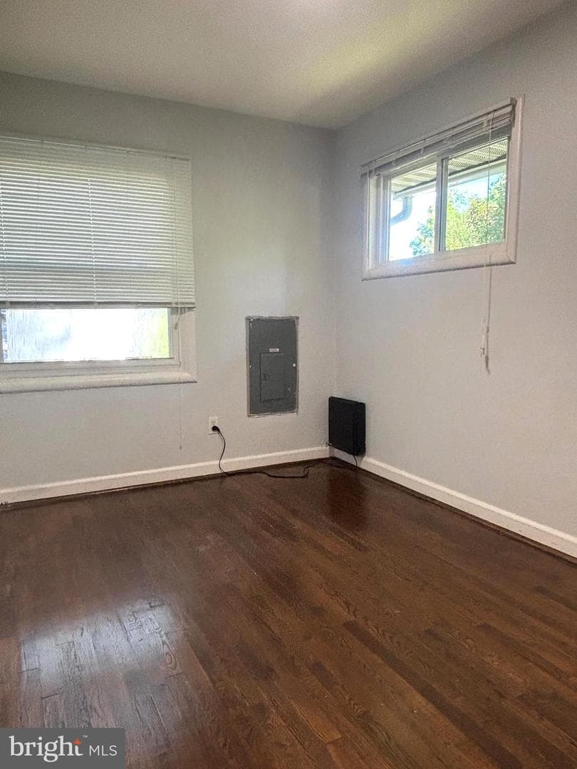 5702 Denfield Road photo 15