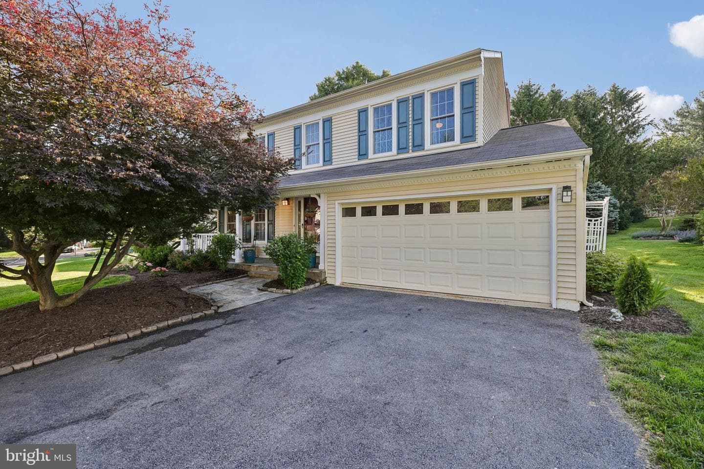 16013 Mills Orchard Drive photo 1