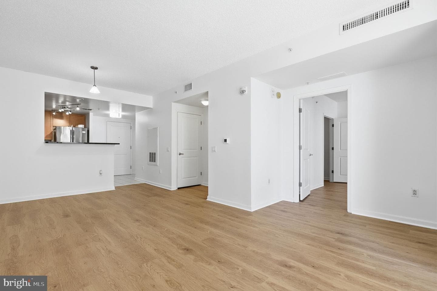 930 Wayne Avenue #201 photo 12