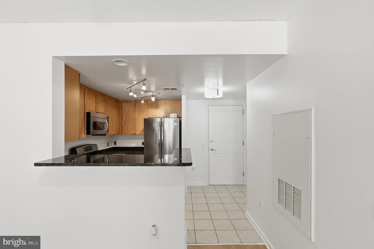930 Wayne Avenue #201 photo 13