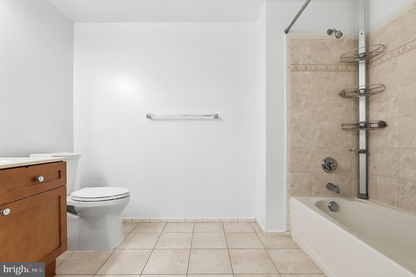 930 Wayne Avenue #201 photo 15