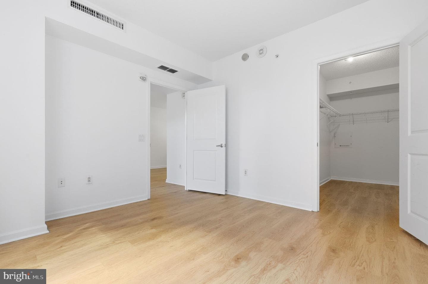 930 Wayne Avenue #201 photo 21