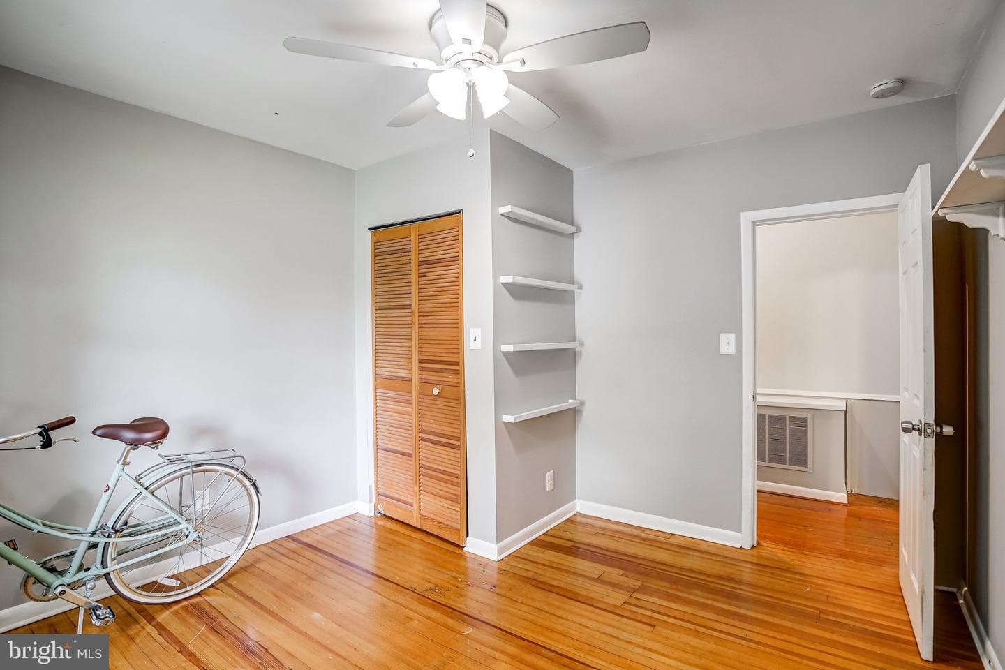 209 Cedar Avenue photo 13
