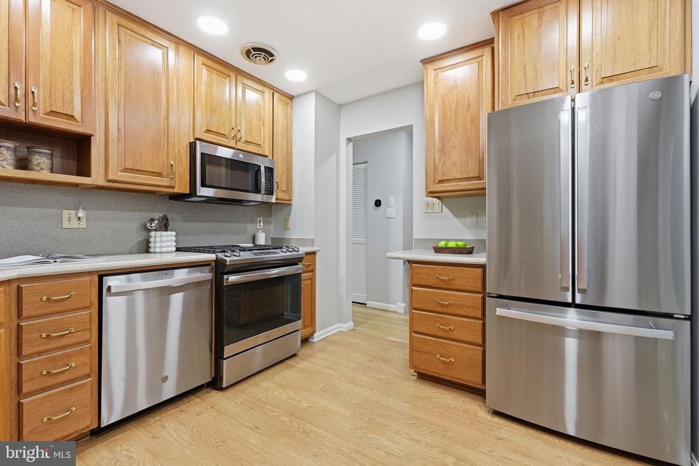 705 Wilson Avenue photo 12