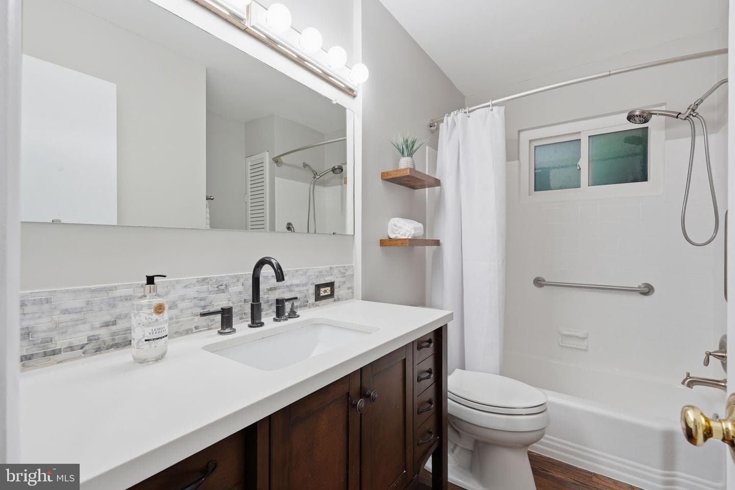 705 Wilson Avenue photo 17