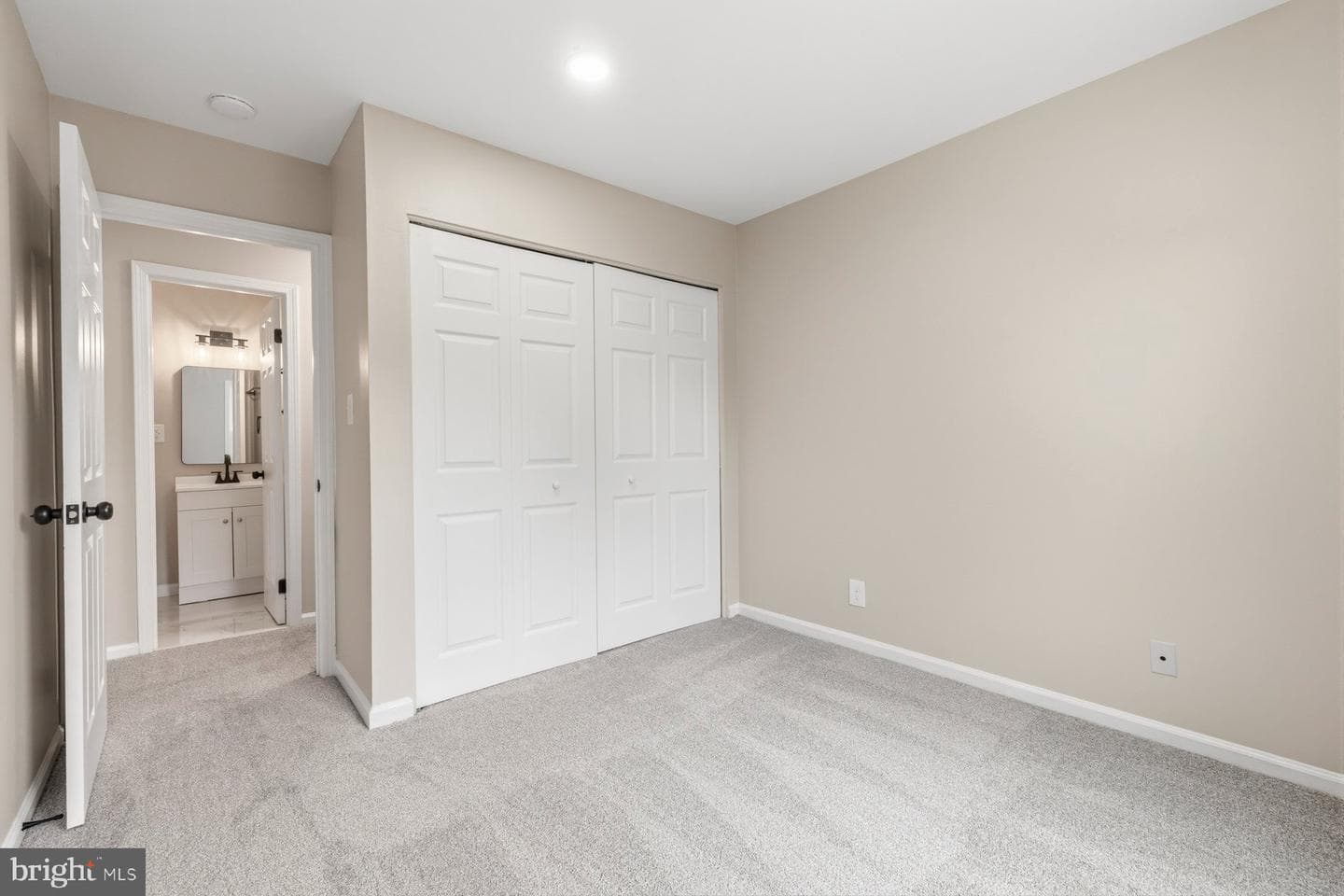 1923 Lyttonsville Road #1923 photo 36