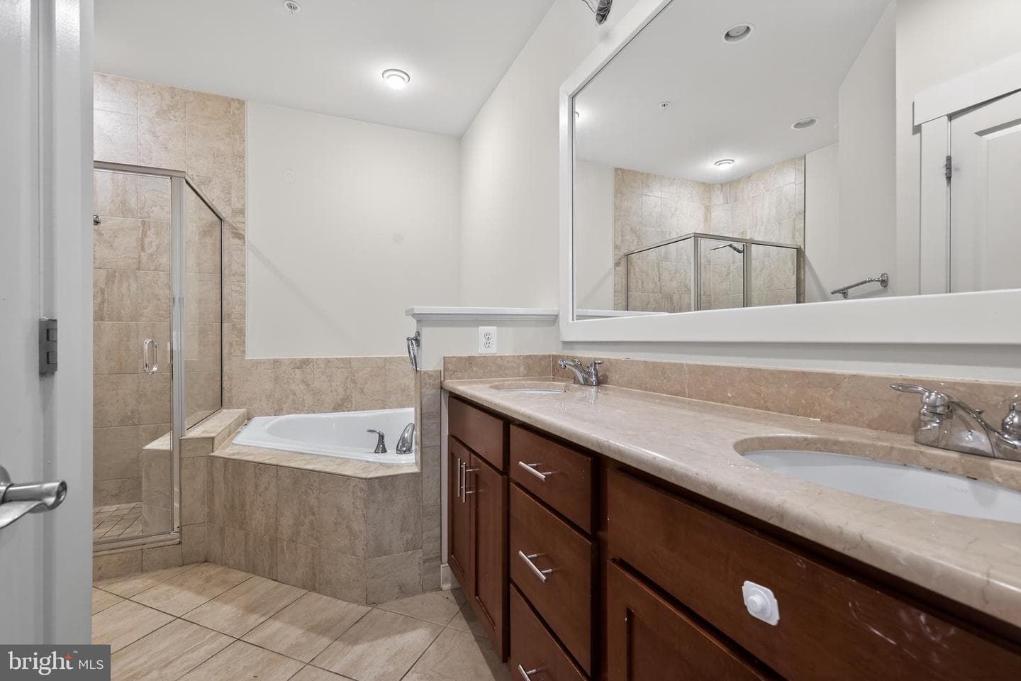 2711 Cassedy Street photo 15