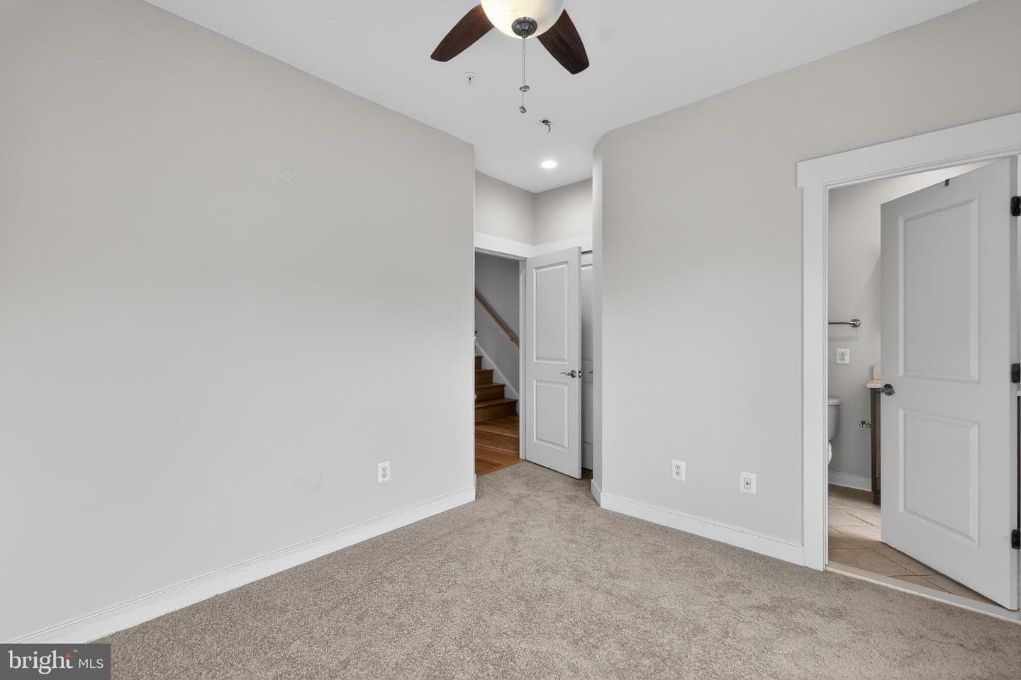 2711 Cassedy Street photo 17