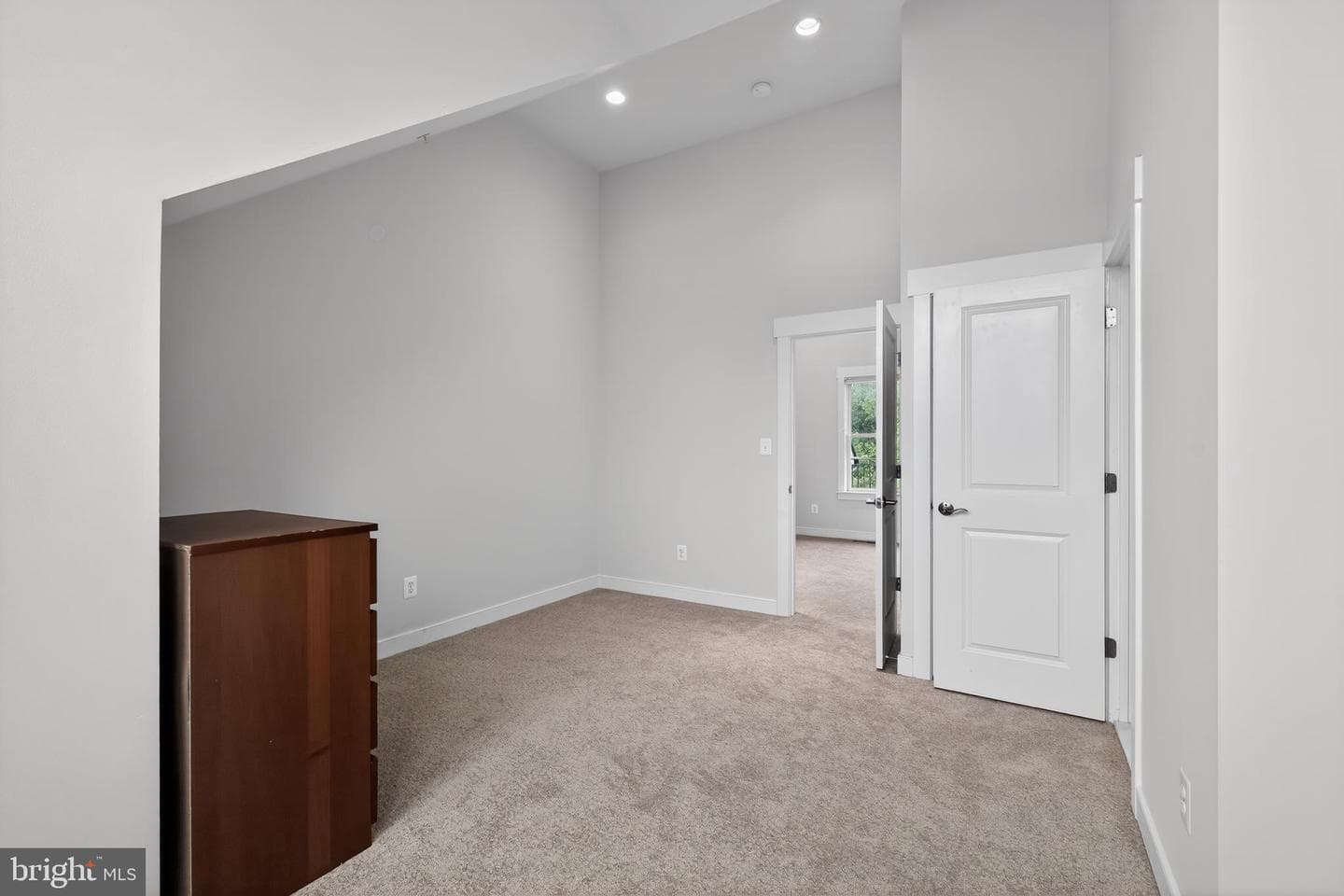 2711 Cassedy Street photo 23