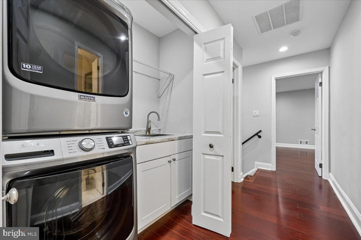 6 Crestview Court photo 59