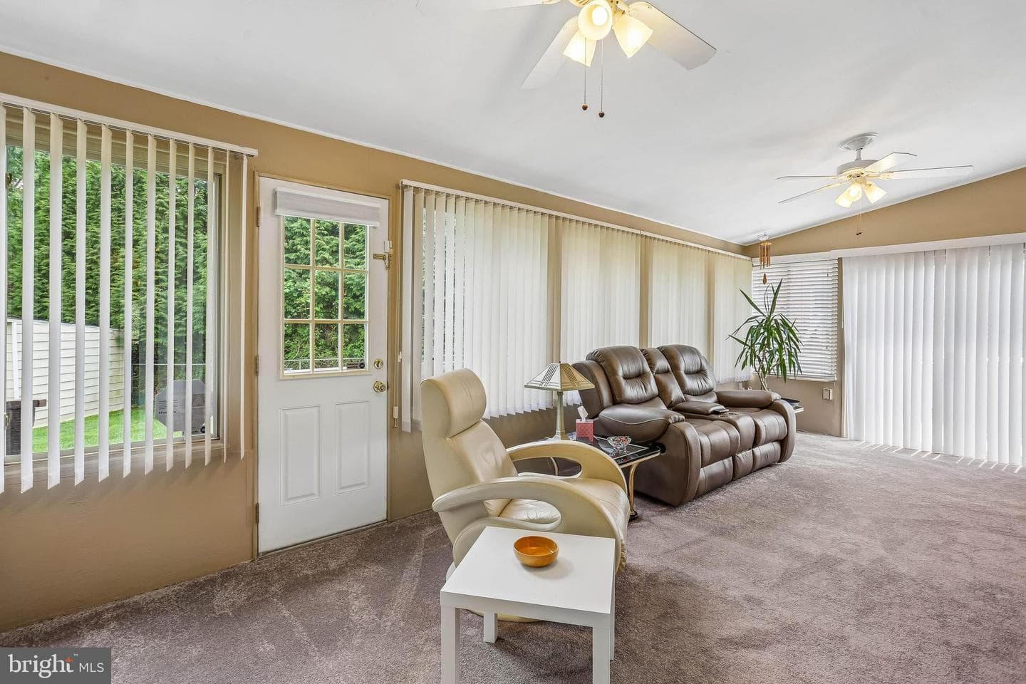 2 Foxhall Court photo 28