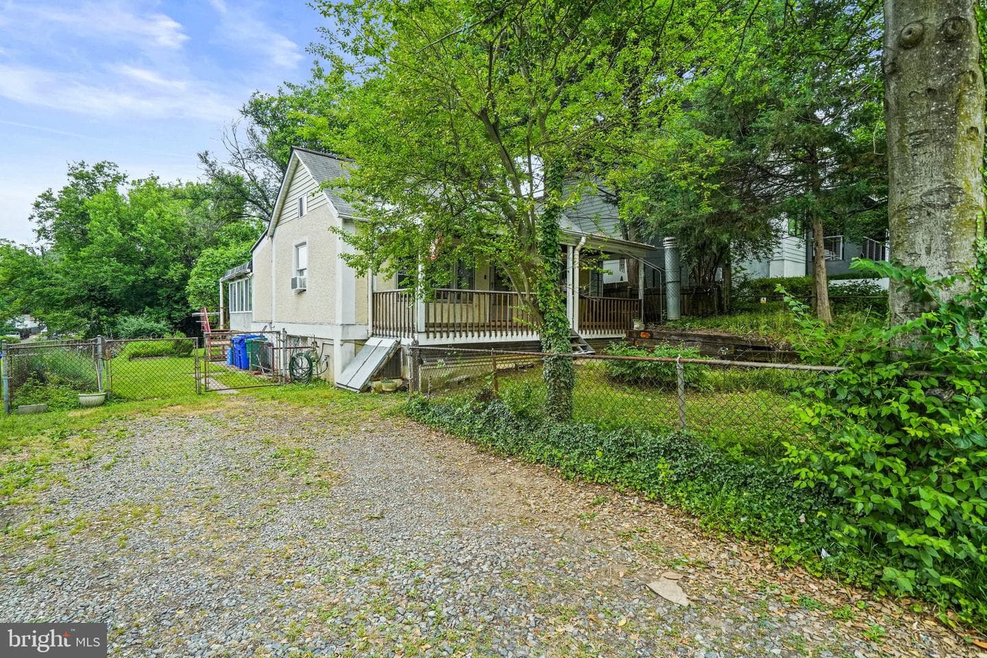 620 Ritchie Avenue photo 3