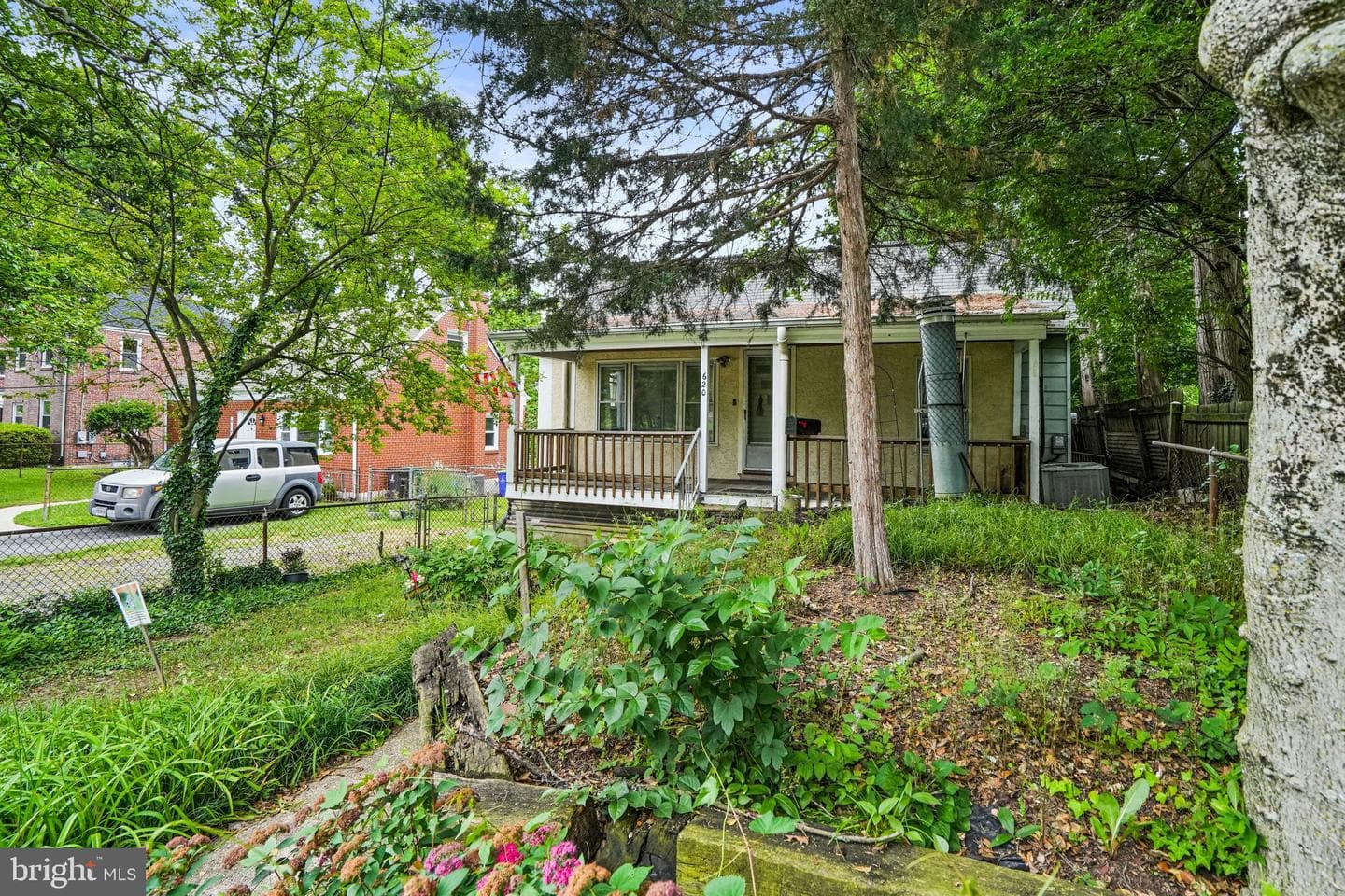 620 Ritchie Avenue photo 4