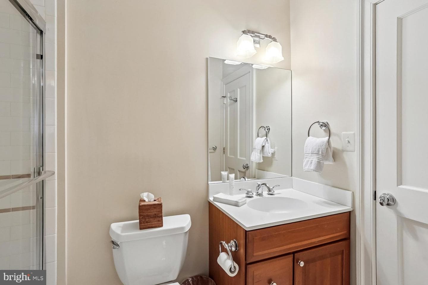 11736 Gainsborough Road photo 87