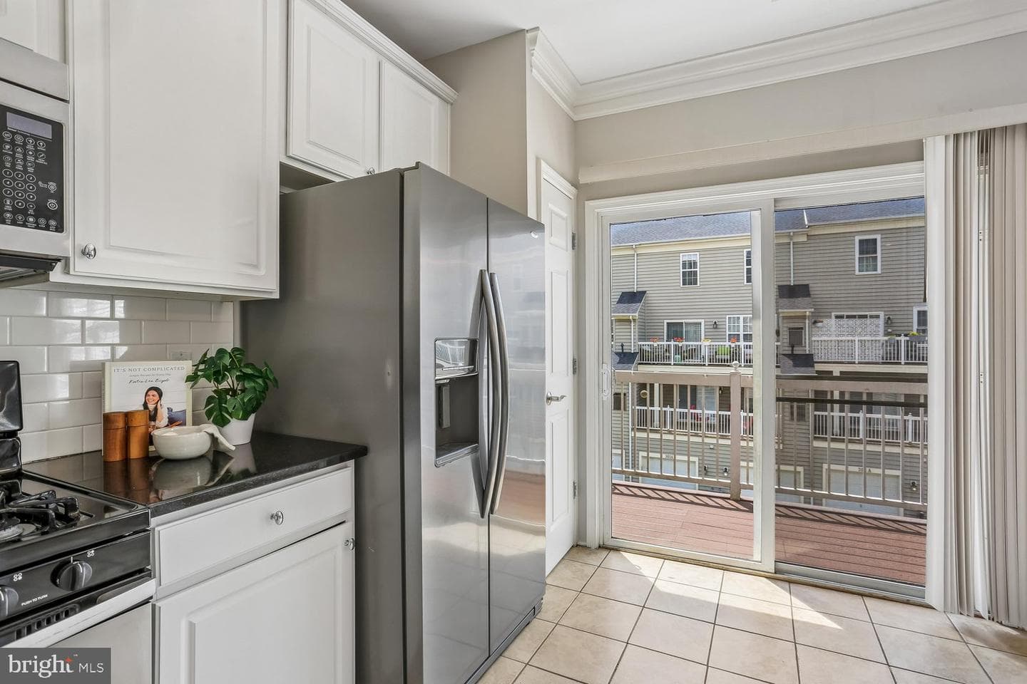 647 Main Street #647-B photo 11