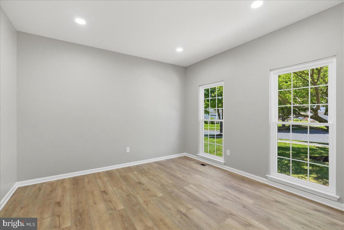 17303 Haverstraw Court photo 7