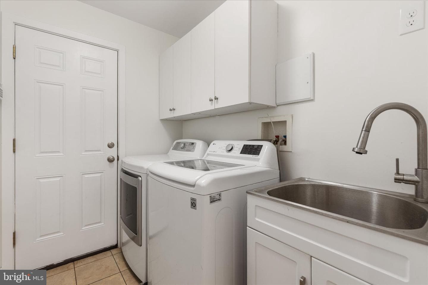 4111 Denfeld Avenue photo 28