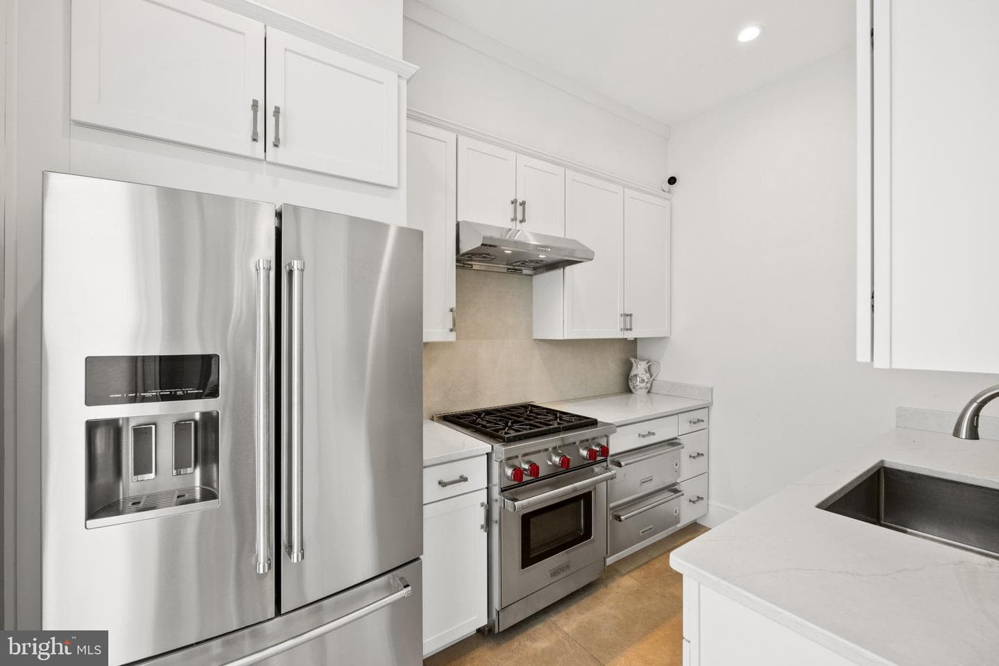 8880 Bradley Boulevard photo 22