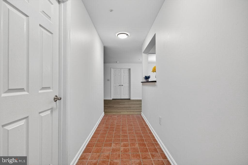 10021 Vanderbilt Circle #2 photo 9