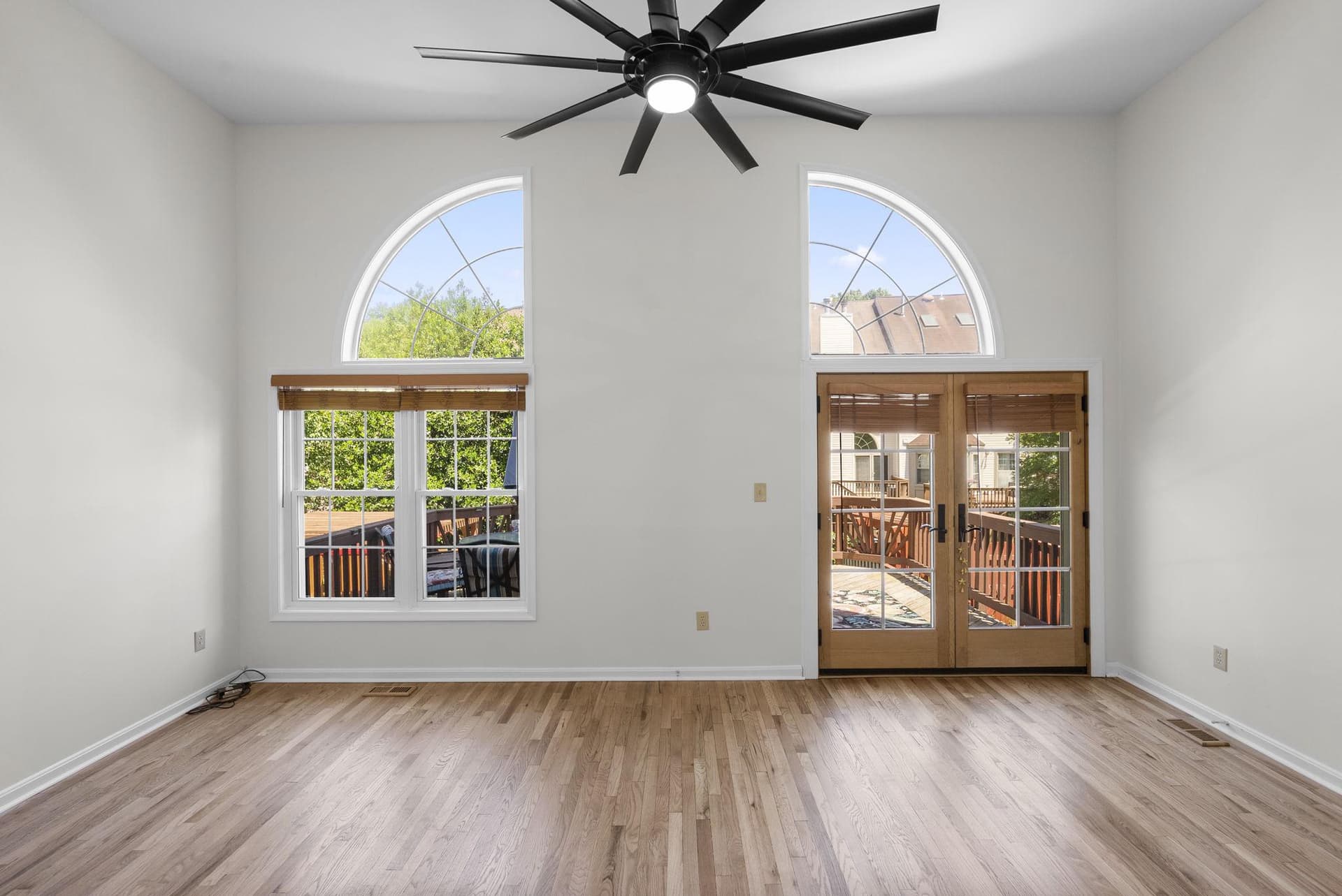 2040 Westchester Drive photo 9