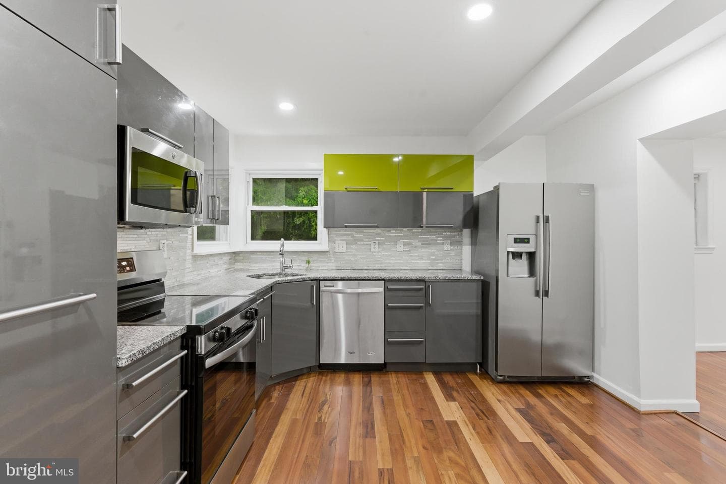 1511 Crest Road photo 11