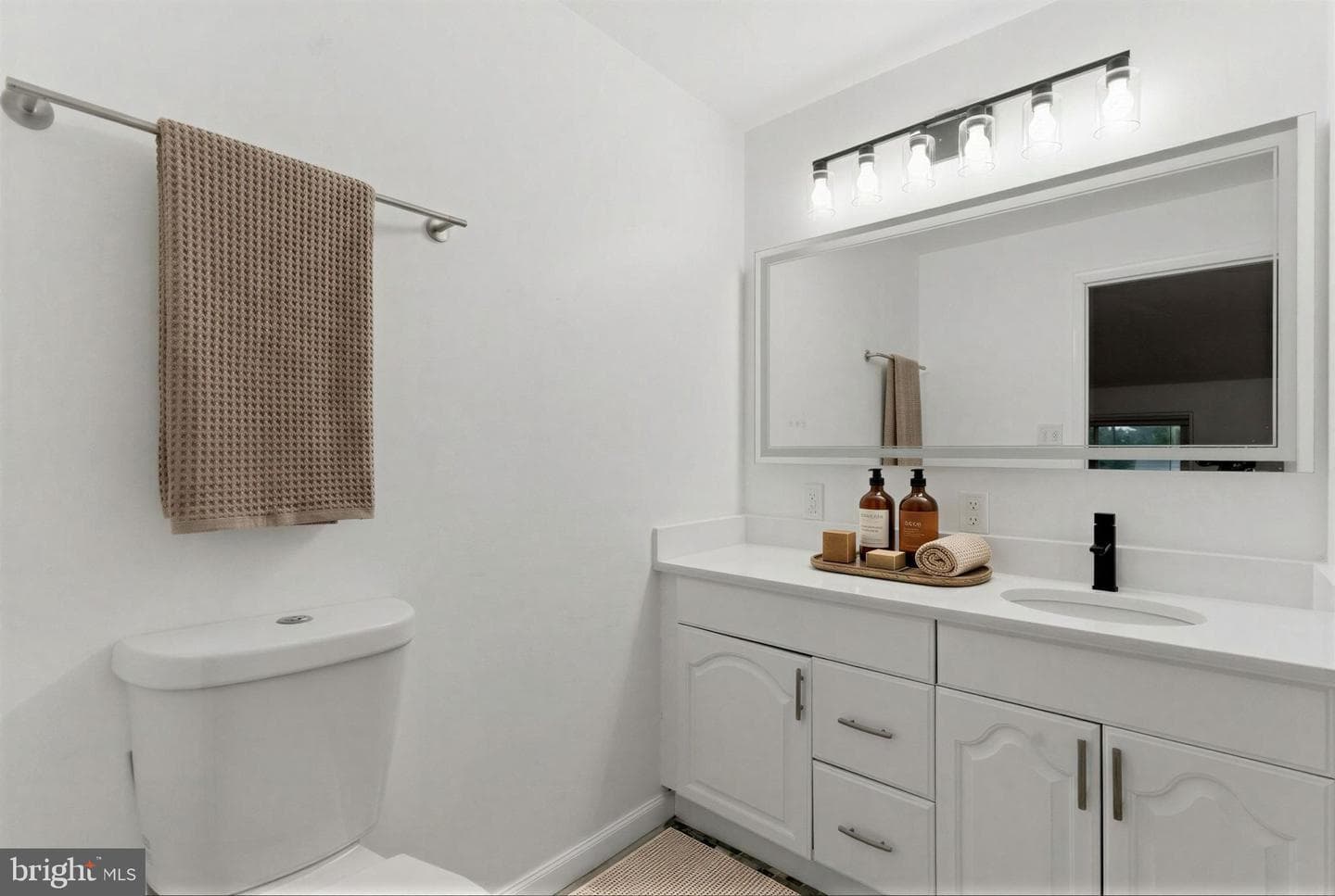 1511 Crest Road photo 22