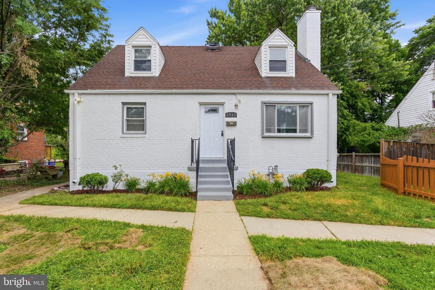 1511 Crest Road photo 7