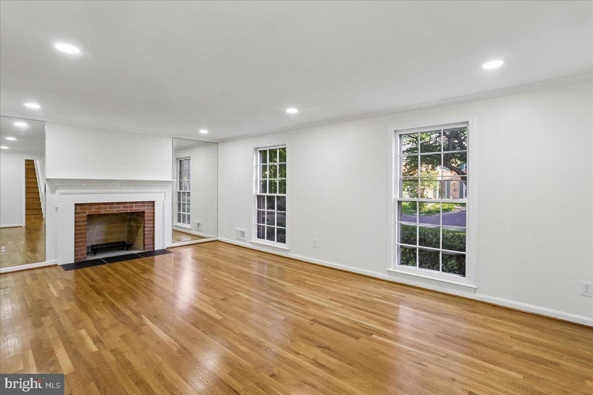 9812 Canal Road photo 5