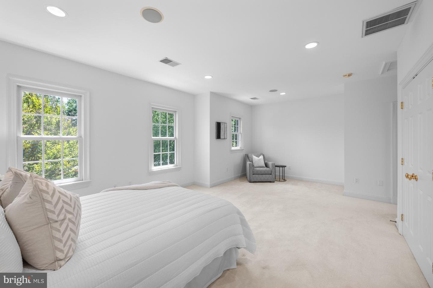 26 / 28 Beman Woods Court photo 41