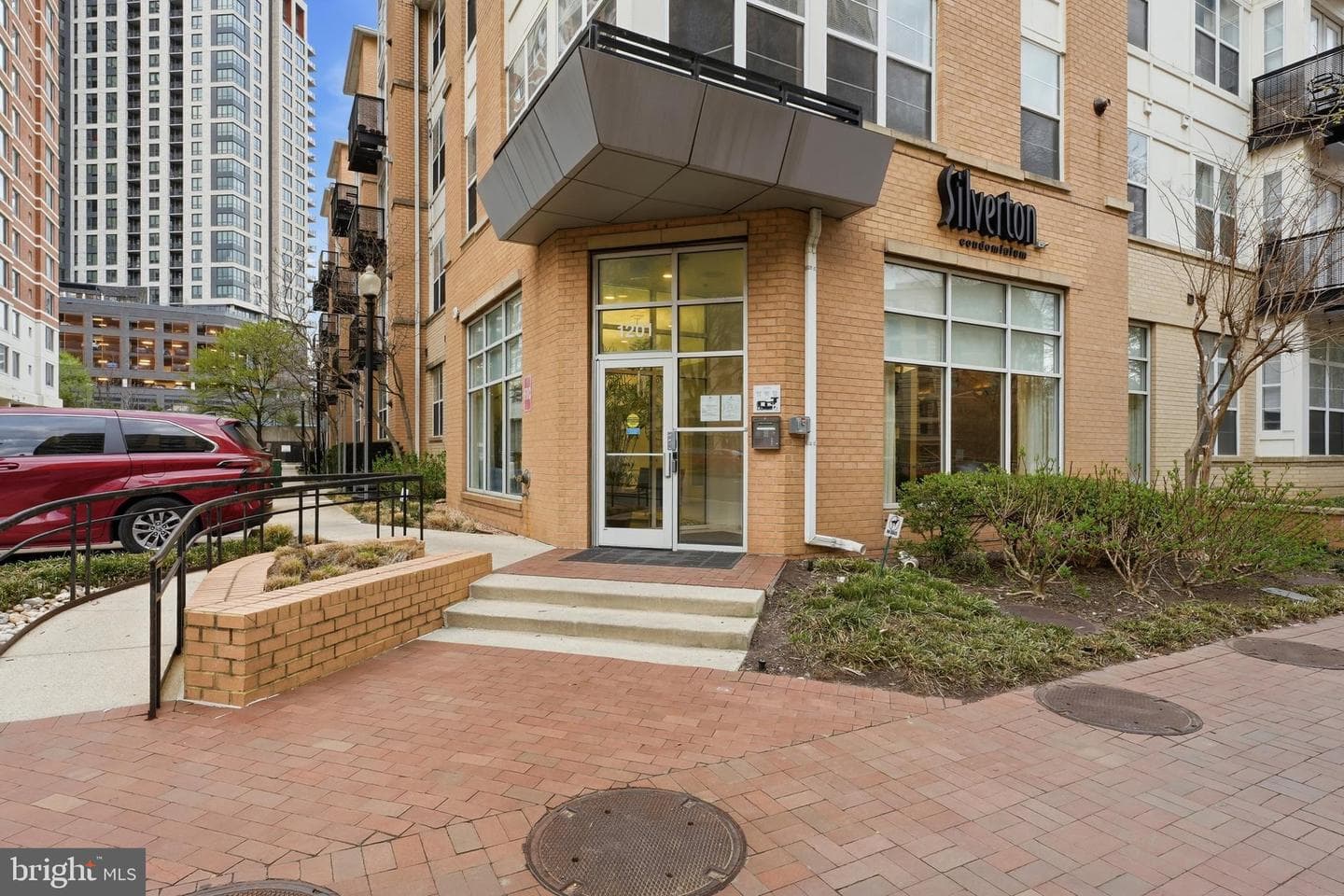 1201 E West Highway #332 photo 4
