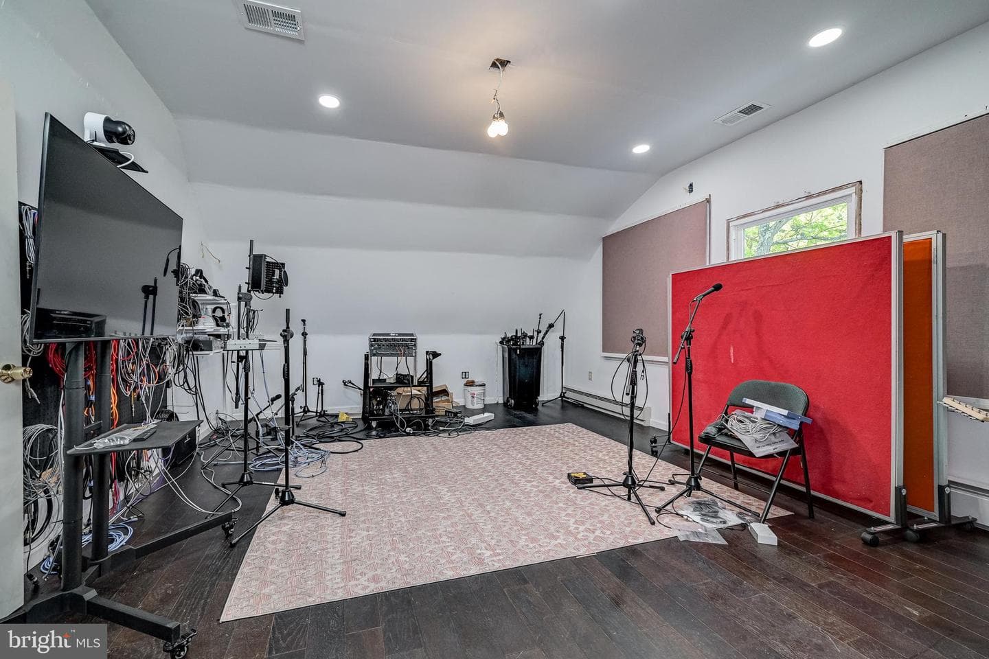 26920 Clarksburg Road photo 42
