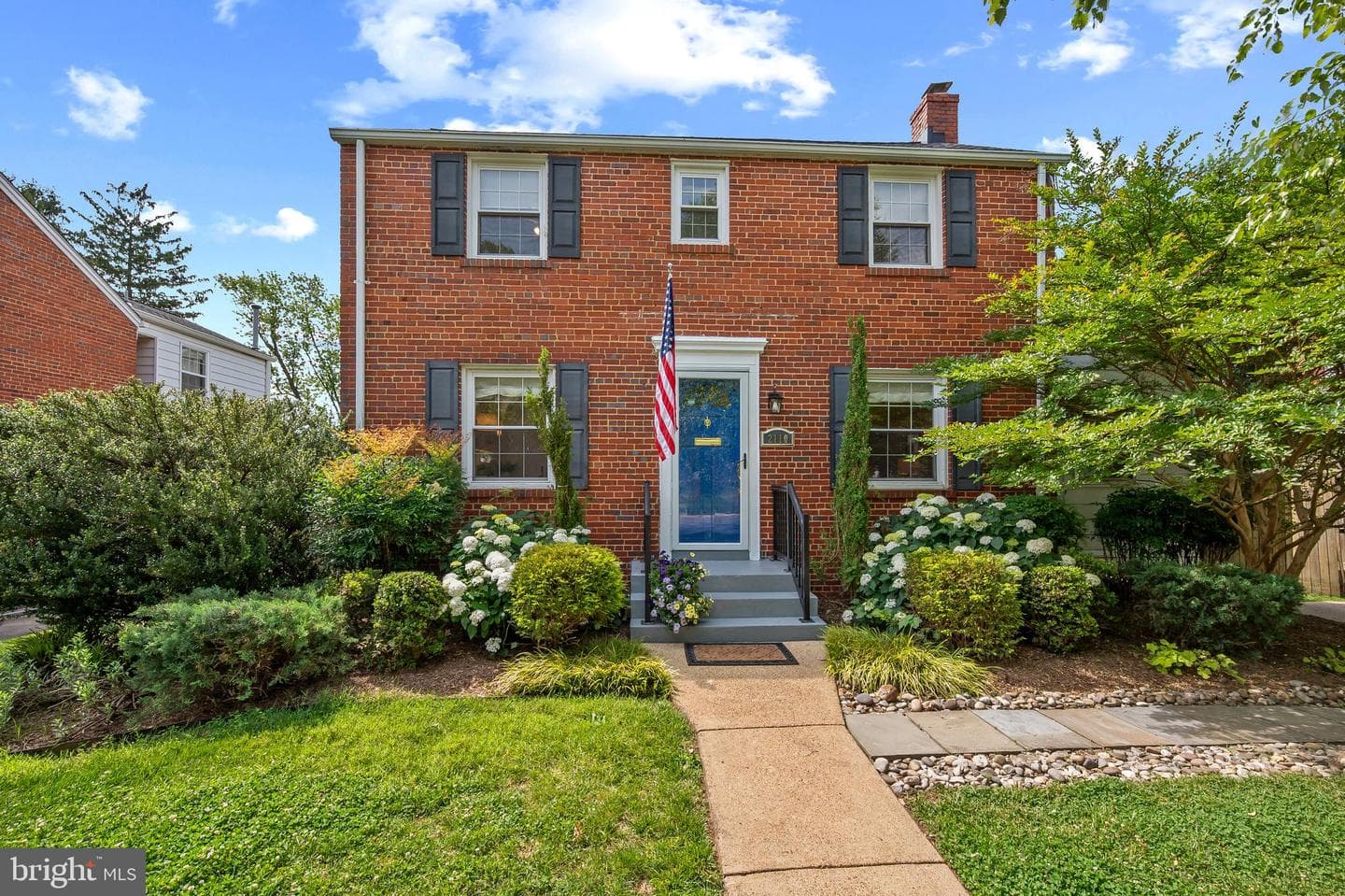 2110 Dayton Street photo 1
