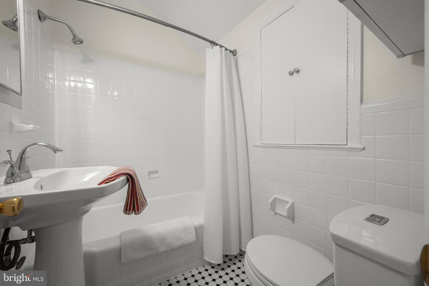 2110 Dayton Street photo 34
