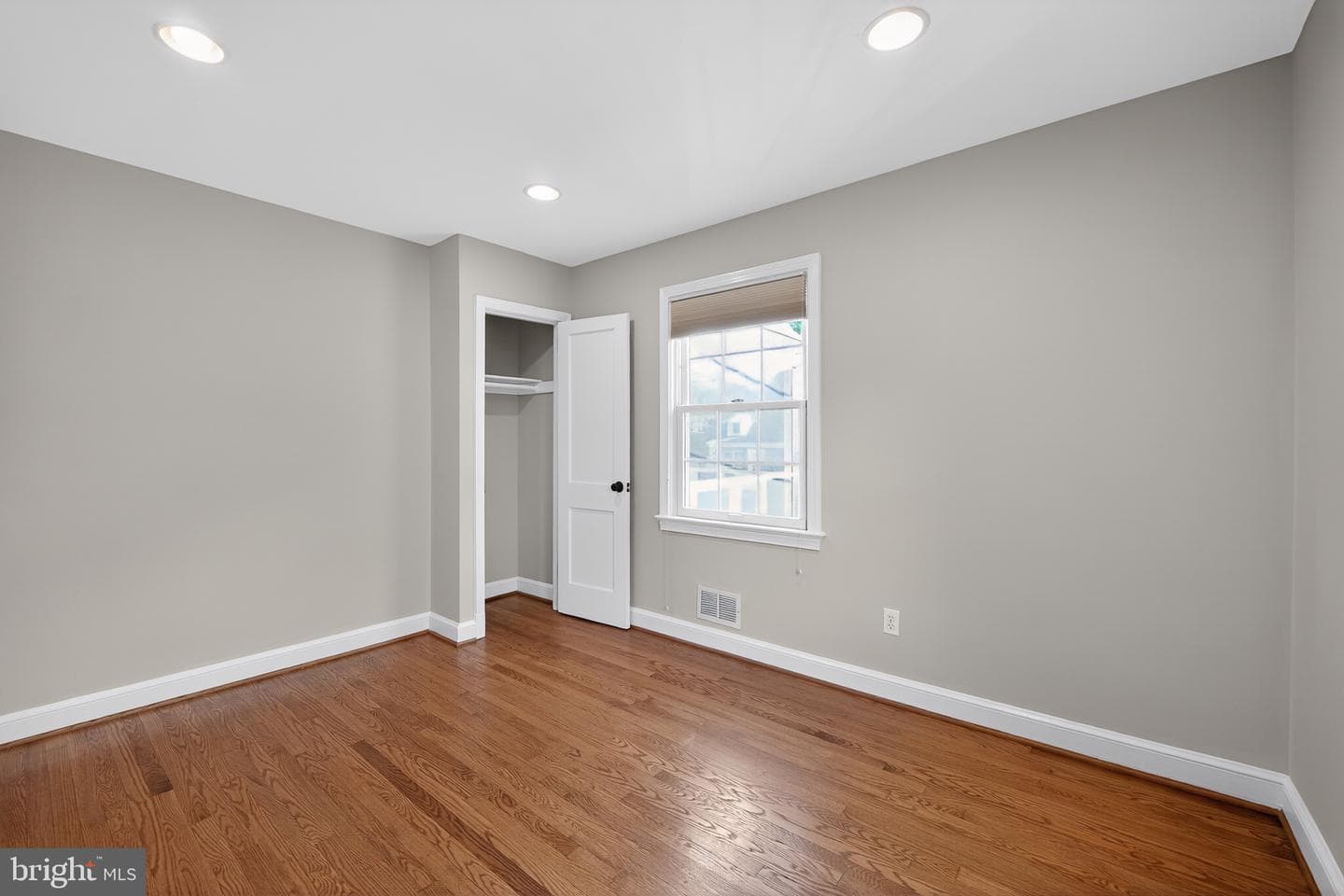 1724 Dublin Drive photo 25