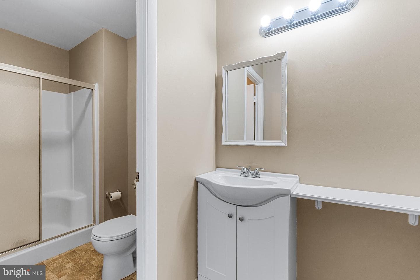 8743 Kelso Terrace photo 28