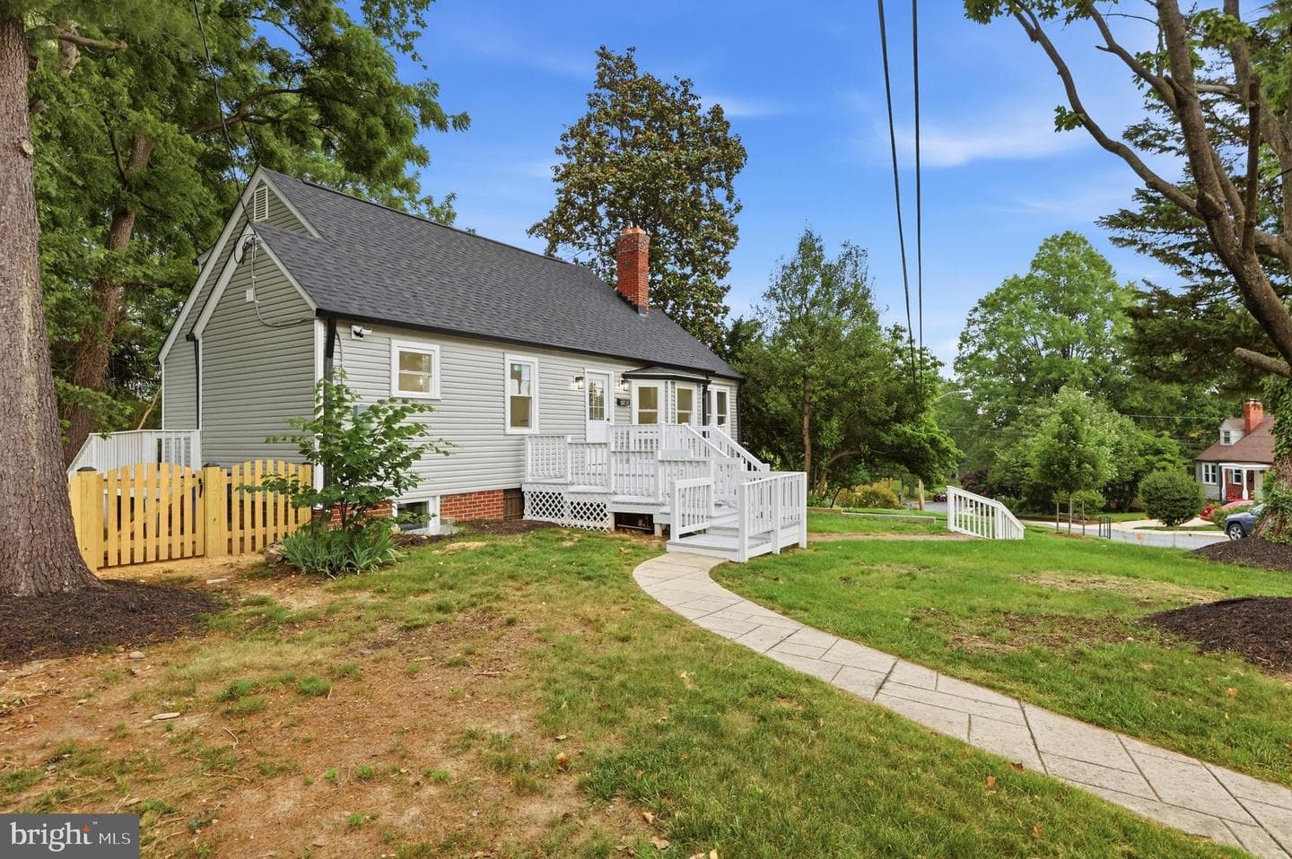 805 Langley Drive photo 3