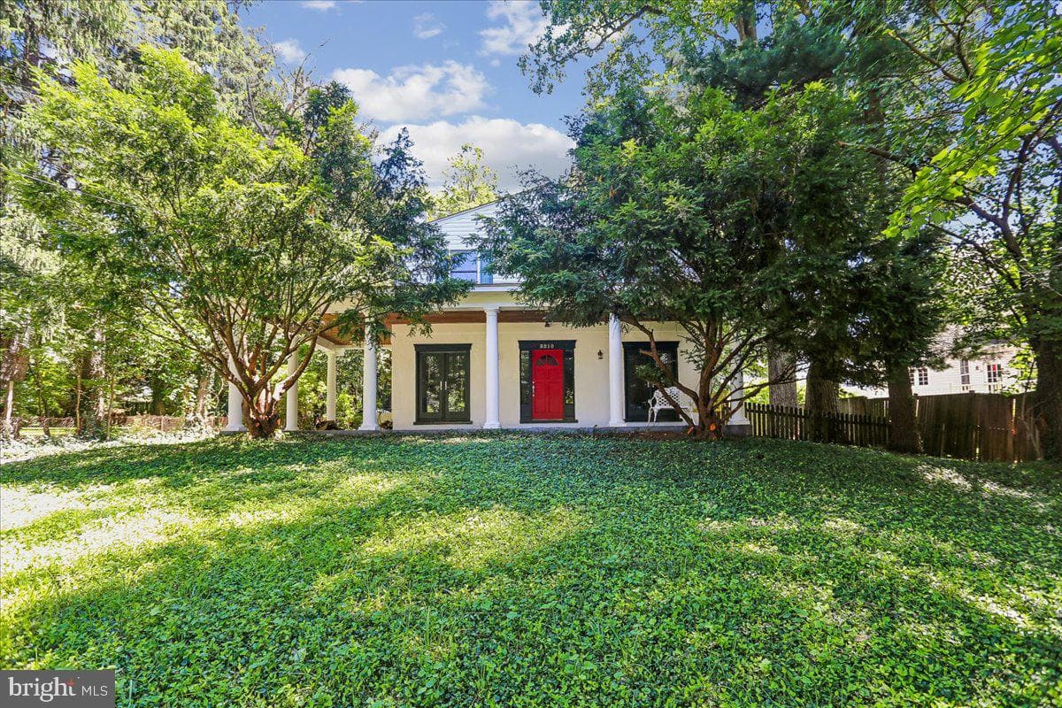 3210 University Boulevard W photo 1