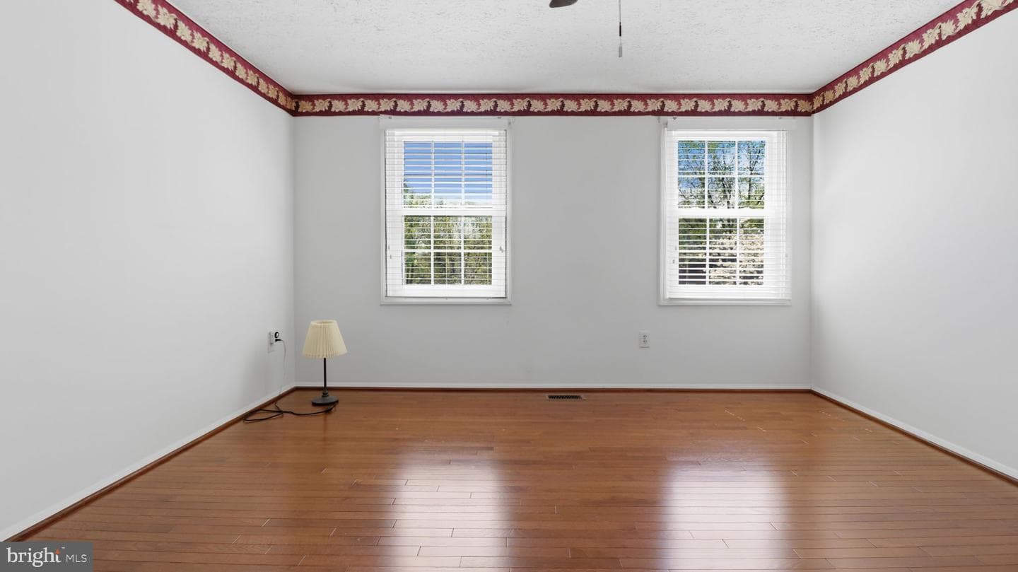 11201 Lake Breeze photo 42