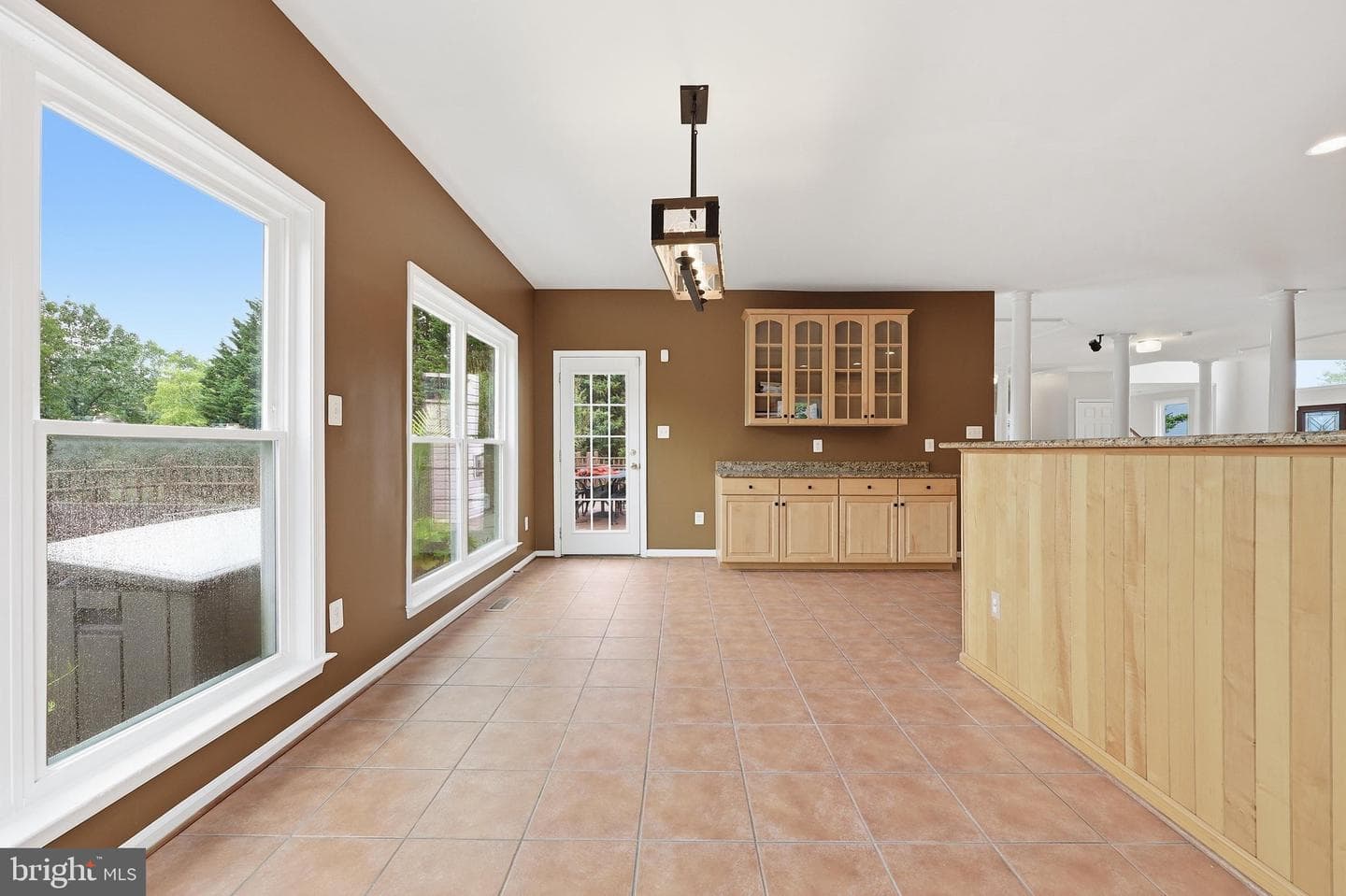 9609 Farmview Court photo 18