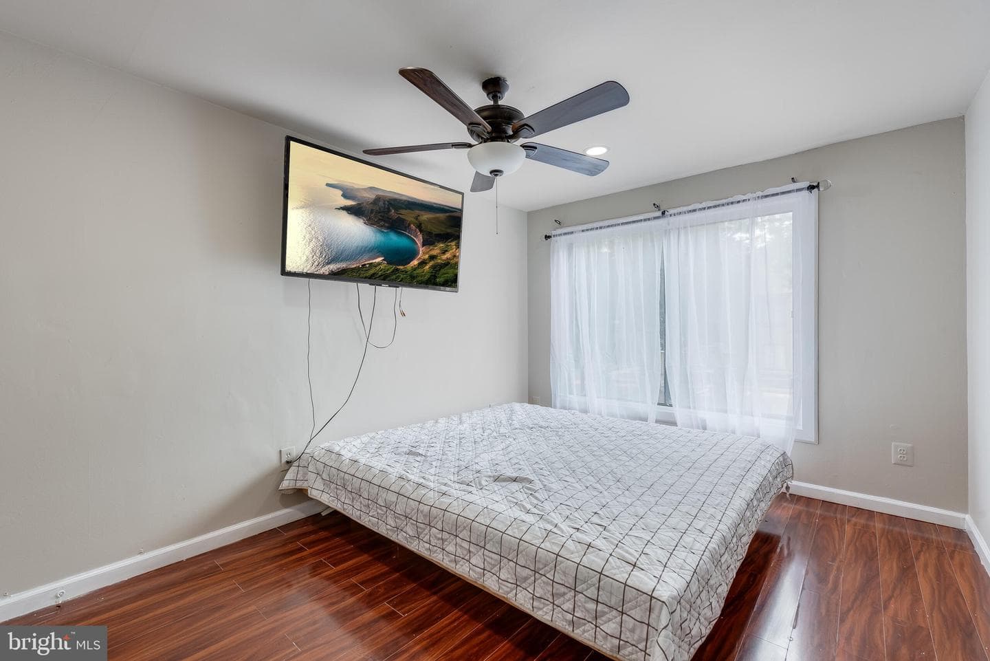 9437 Chadburn Place photo 15