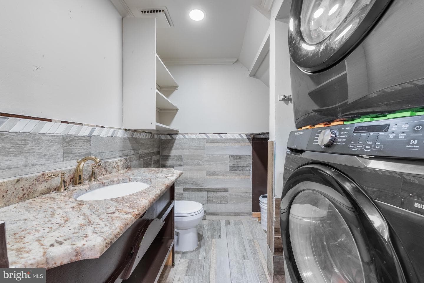 9437 Chadburn Place photo 18